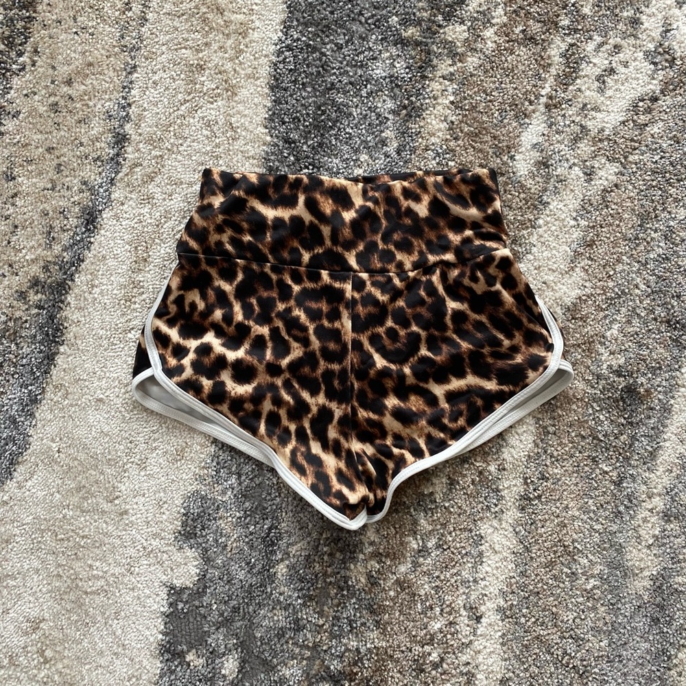 Scrunch Booty shorts. Cheetah print